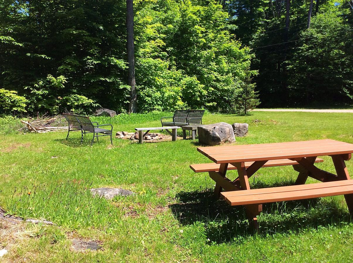 Madawaska Lodge Extérieur photo